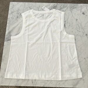 NWT GAP petite M white tank